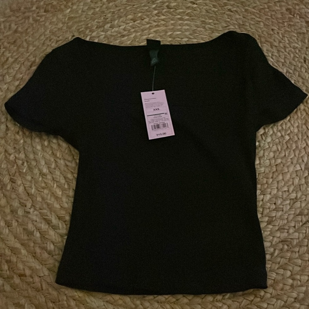Black target square neck top